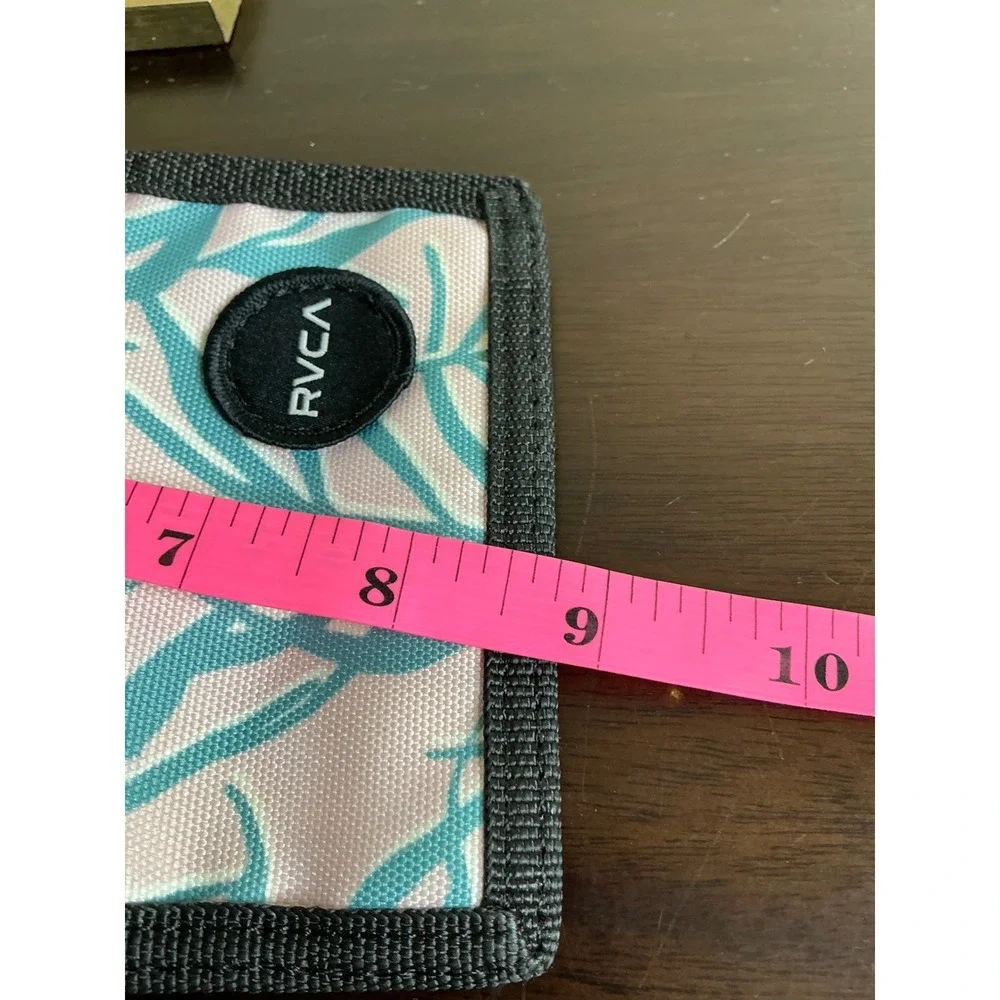 RVCA Wallet Women's Trifold Pink‎ Blue Palm Leaf Print Travel Accessory